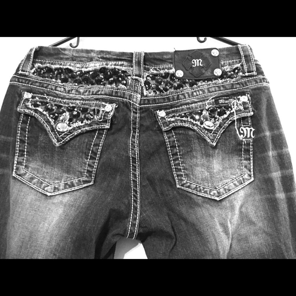Women’s Miss Me jeans
